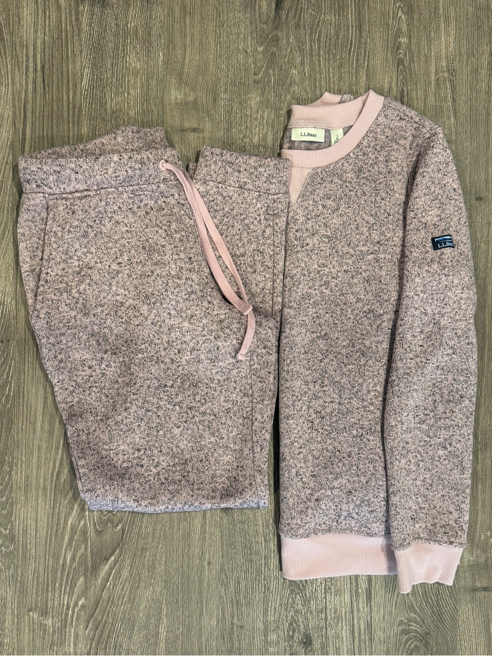 L.L. Bean Women’s Sweatshirt & Sweatpants Set Size Small